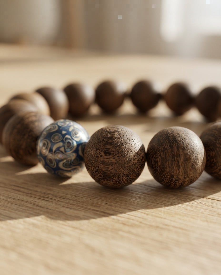 Agarwood Sandalwood & Lacquer Bead Bracelet – Natural Wooden Bracelet for Calm Energy, Balance & Prosperity Symbolism