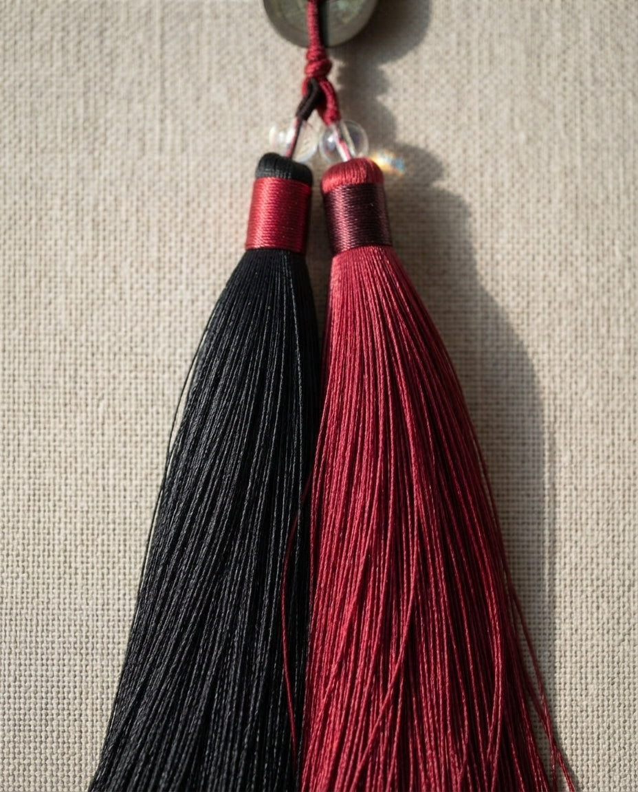 Chinese Taoist Feng Shui Five Dynasty Ancient Coins Charm with Double Tassels – Protection, Wealth Luck, Energy Balance & Obstacle Clearing Amulet
